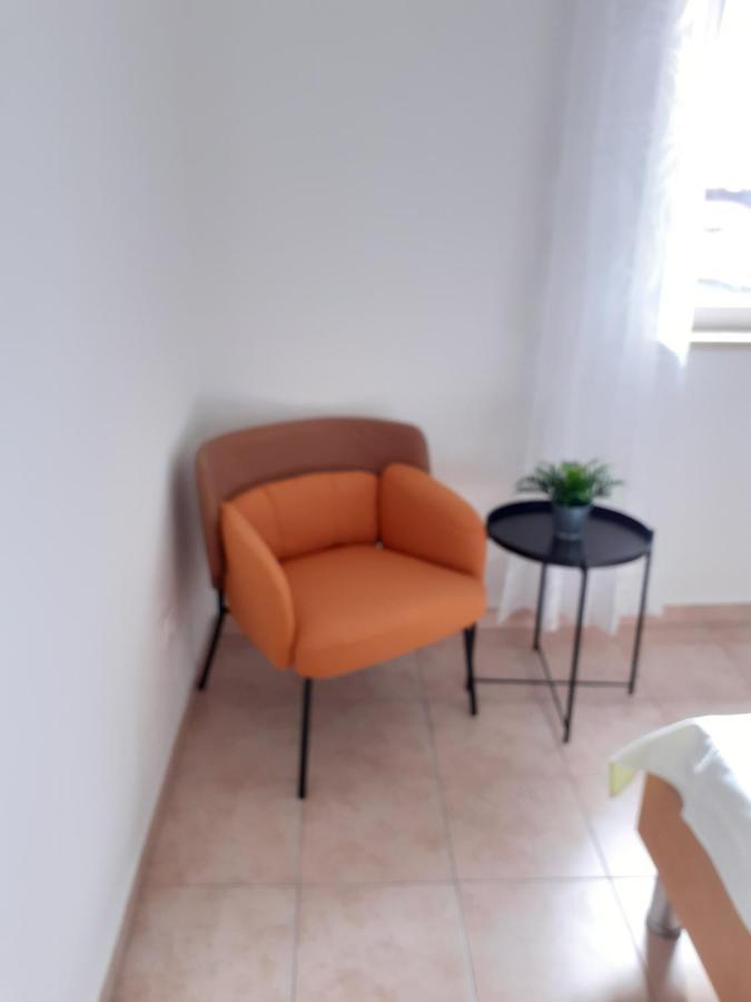 Apartment Zlata Rab Town Extérieur photo