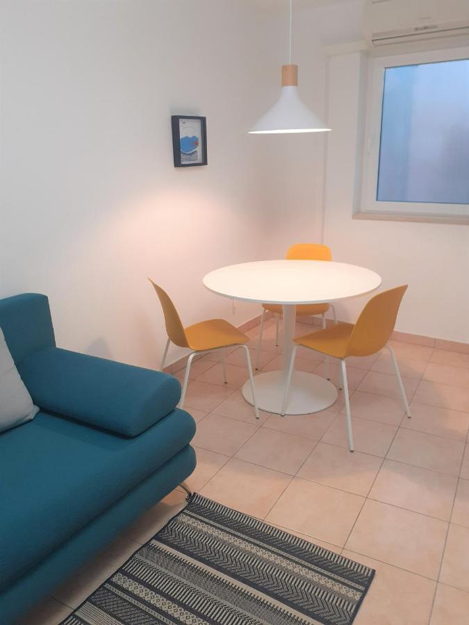 Apartment Zlata Rab Town Extérieur photo
